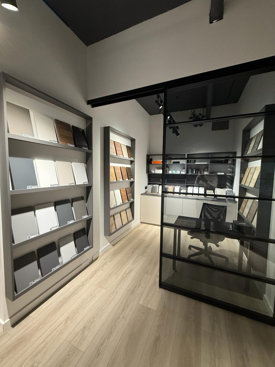 Showroom Тростянець